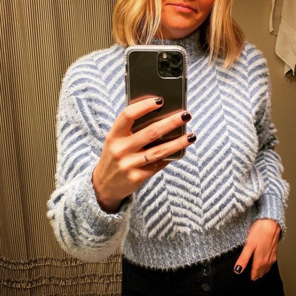 Instagram --> Jennysmirror - Picture 2 of 9